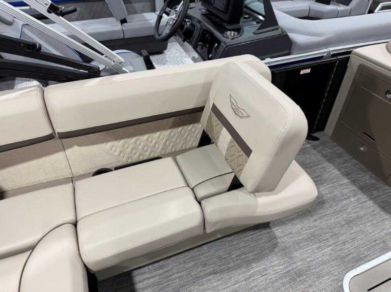 2026 Bennington 22MSB - SPS - Blackout US-ETWS0123L526 [photo 11]